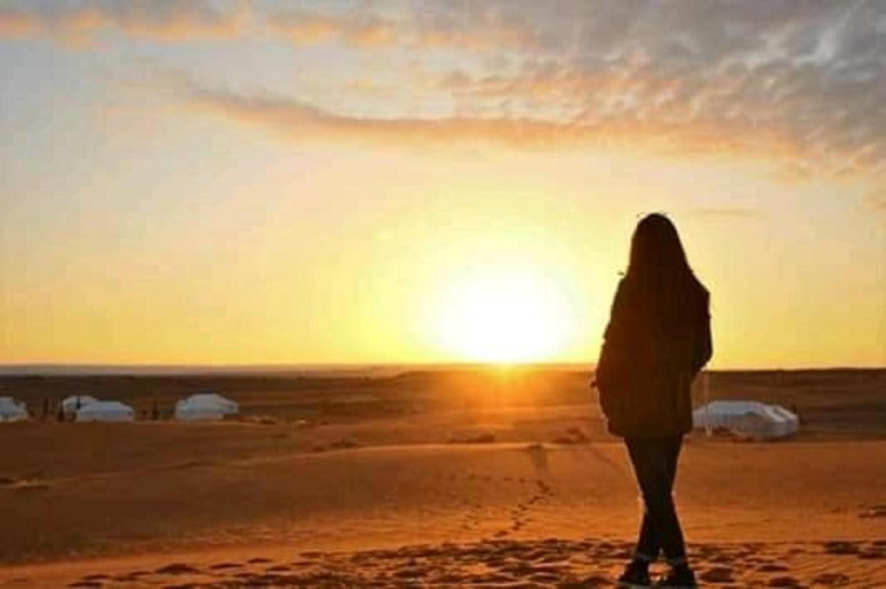 Merzouga Camp & Desert Activities エクステリア 写真