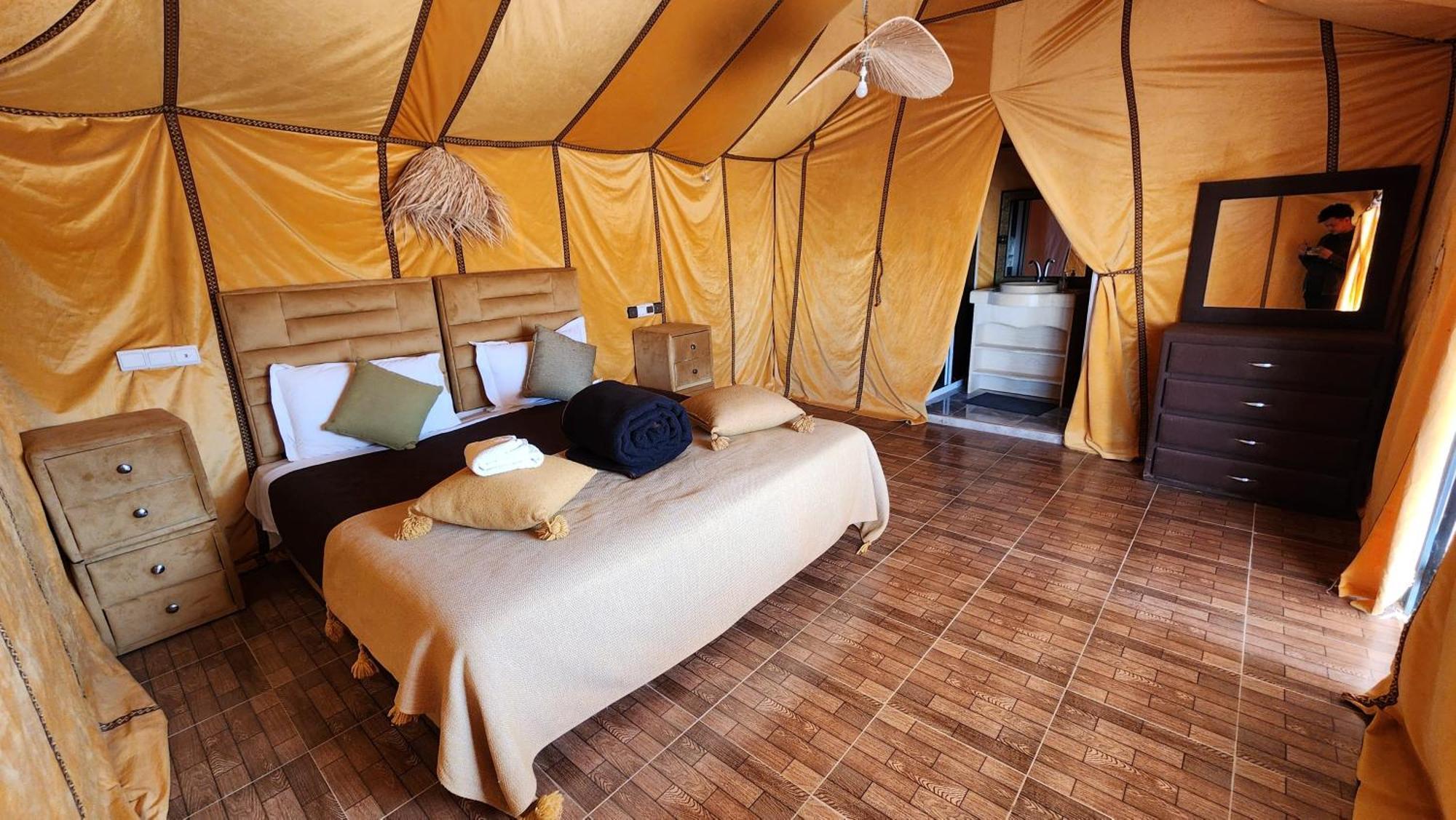 Merzouga Camp & Desert Activities エクステリア 写真